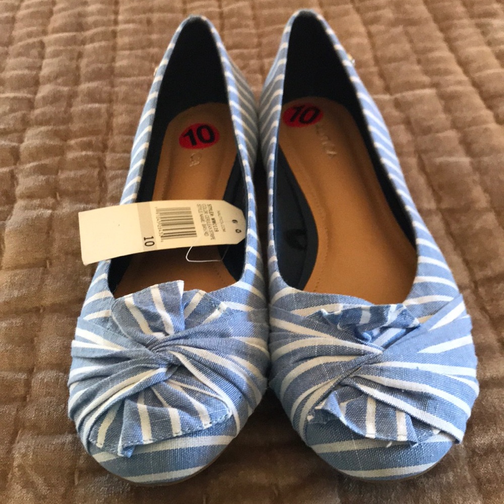 NWT Nautica size 10 flats